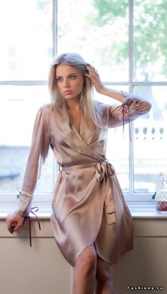 Xenia Tchoumitcheva, Satin Dressing Gown, Pijamas Women, Silk Dressing Gown, Satin Fashion, Sleepwear Fashion, Satin Lingerie, Beautiful Lingerie