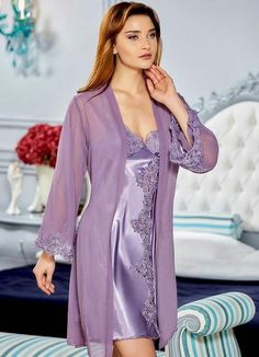 Chiffon Nightgown, Trend Photo, Como Fazer Short, Satin Dressing Gown, Bridal Nightwear, Bridal Nightgown, Pyjama Satin, Nightgown Sets, Sleepwear Fashion