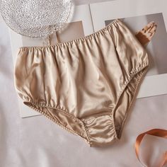 Meet our french cut silk panties. They speak the language of modest sophistication and je ne sais quoi. This re-emerging high-cut style emphasizes your waistline and elongates the lines of your legs. It is particularly friendly for those who are a pear or hourglass body shape. Designed in Toronto.  Material . 100% mulberry silk . 22 momme (600 thread count) . Silk charmeuse Gentle hand washing . Soak in lukewarm water with mild detergent for no longer than 30 minutes . Do not rub or wring. Gentl